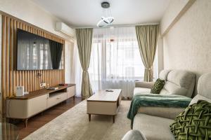 Victoriei 1BR Flat - Spectacular Boulevard Views