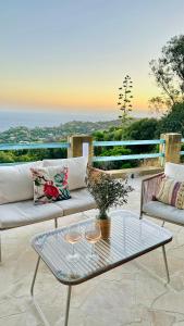 Olive Tree Oasis - Coastal Charm & Sea Views