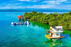 The Sea Spot! Hip-Nautic Floating Lodge