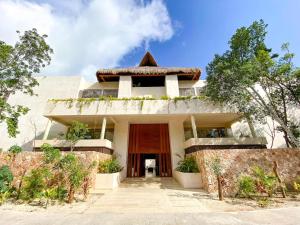 Chic Retreat with Wellness Amenities