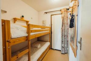 Studio with balcony and private parking