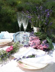 DINER ROSE HILL STUDIO with a special offer