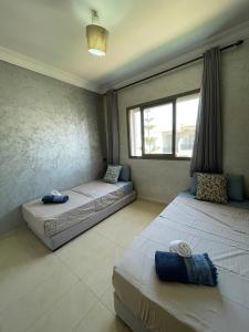 Design Apt Blanca Beach Private Beach and Pool