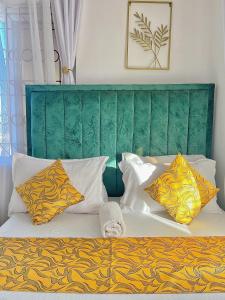 tabby stays one bedroom with two beds bamburi