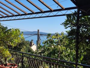 Very big cheap apartment for big families very close to Sea, 3Air-Conditiners