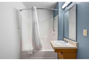 Motel 6 Suites El Paso East Texas