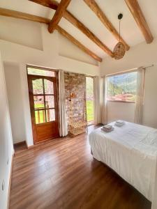 Creative Home in Pisac - quiet, stylish with fireplace
