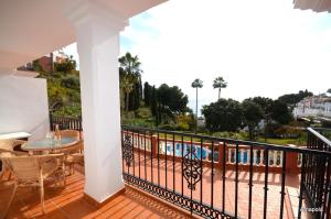 La Amapola, a Little Oasis with Sea View, Pool & Terrace in Nerja