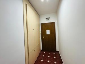 SUNNY HOUSE 301 Two Bedroom Apartament