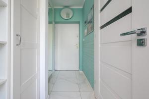 Ziemowita Colorful Studio by BookingHost