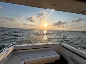 Exclusive experience at sea aboard a private yacht