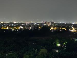 Amazing and lovely condo facing combination of poolview and mountain view