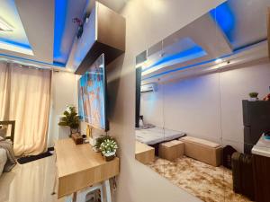 Amazing and lovely condo facing combination of poolview and mountain view
