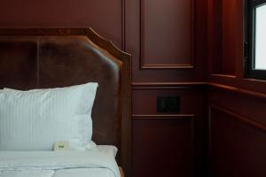 The Ruby Suite luxury room