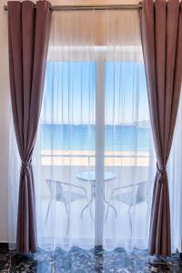 Amazing sea view house 3