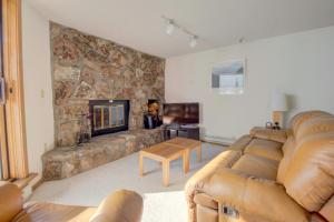 432 Marina Place