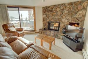 432 Marina Place