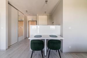 Druskienicka Green Comfort Studio by BookingHost