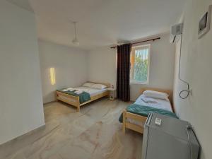 Lukova rooms