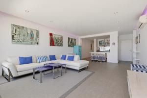 Modern Frontline Puerto Banus Apartment M2
