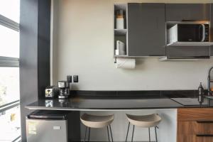 The Striped Loft Modern Elegance-Centric location