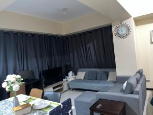 Manila Bay Sunset Suite 25 Petfriendly, Workfromhome Ready, Near Airport, MOA, PICC, World Trade Center, US Embassy