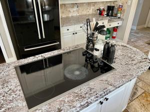 5 acre Luxury estate 15 min from Niagara Falls