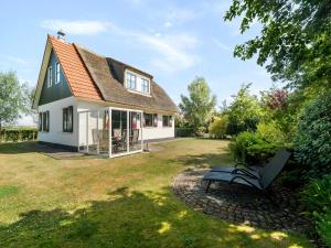 Villa in Callantsoog with enclosed garden
