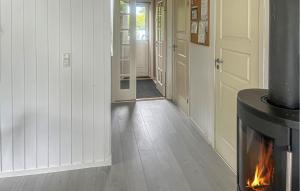 4 Bedroom Cozy Home In Stege