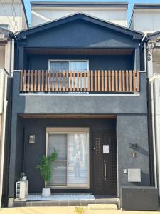 Nikyo Shion Residence Two parking spaces 4 bedrooms 7 minutes to Kujo Station 4 rooms, 2 bathrooms, private building