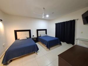 Huatulco house near beach with pool