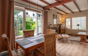 Cozy Apartment In Zoutelande With Wifi