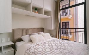 The Glow Stay | Elegant & Modern | @SantaAna