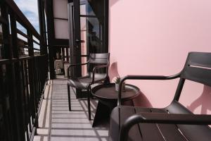 The Glow Stay | Elegant & Modern | @SantaAna