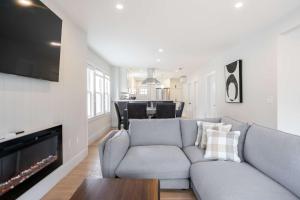 Beautiful and Spacious 3BD Condo in Somerville