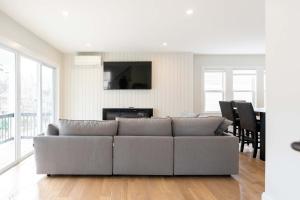 Beautiful and Spacious 3BD Condo in Somerville