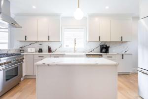 Beautiful and Spacious 3BD Condo in Somerville