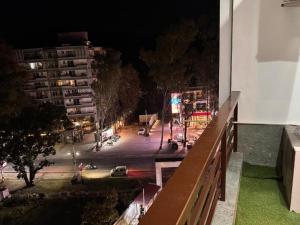 The Paprika Malsi, Mussoorie View With Balcony