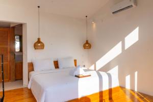 Tropical Loft Private Balcony in Heart of Canggu