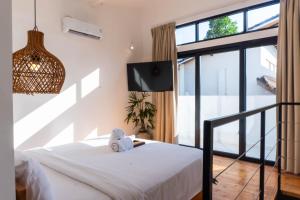 Tropical Loft Private Balcony in Heart of Canggu