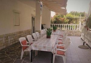 Mile Ferienhaus excellent location close to Rab
