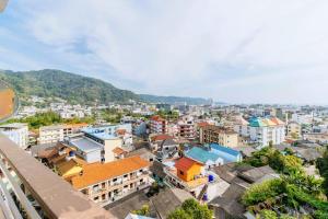 2BR Sea View Condo Near Patong Beach bayshoreC265