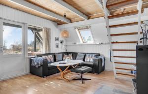 Beautiful Home In Skjern With Wifi