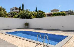 Awesome Home In Rovanjska