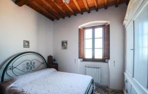 2 Bedroom Lovely Apartment In Castagneto Carducci