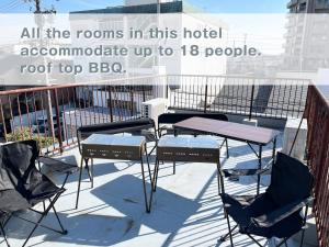 10minute walk from Gifu Station Private parking available for up to 2 cars Accommodates 18 people6 bedrooms Rooftop BBQ