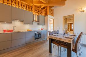 Le Cristal NB15 Mont-Blanc View, Pool, Parking & WiFi - Happy Rentals