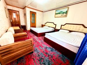 City Hostel & Tours