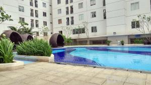 Good Deal Bassura City Studio Apartment near Shopping Mall By travelio
