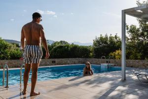 Villa Danna - Private Pool, Playground & Sea Views